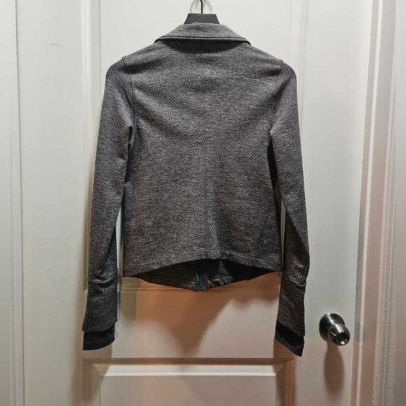 Women's UA StudioLux Cozy Jacket - Picture 5 of 8